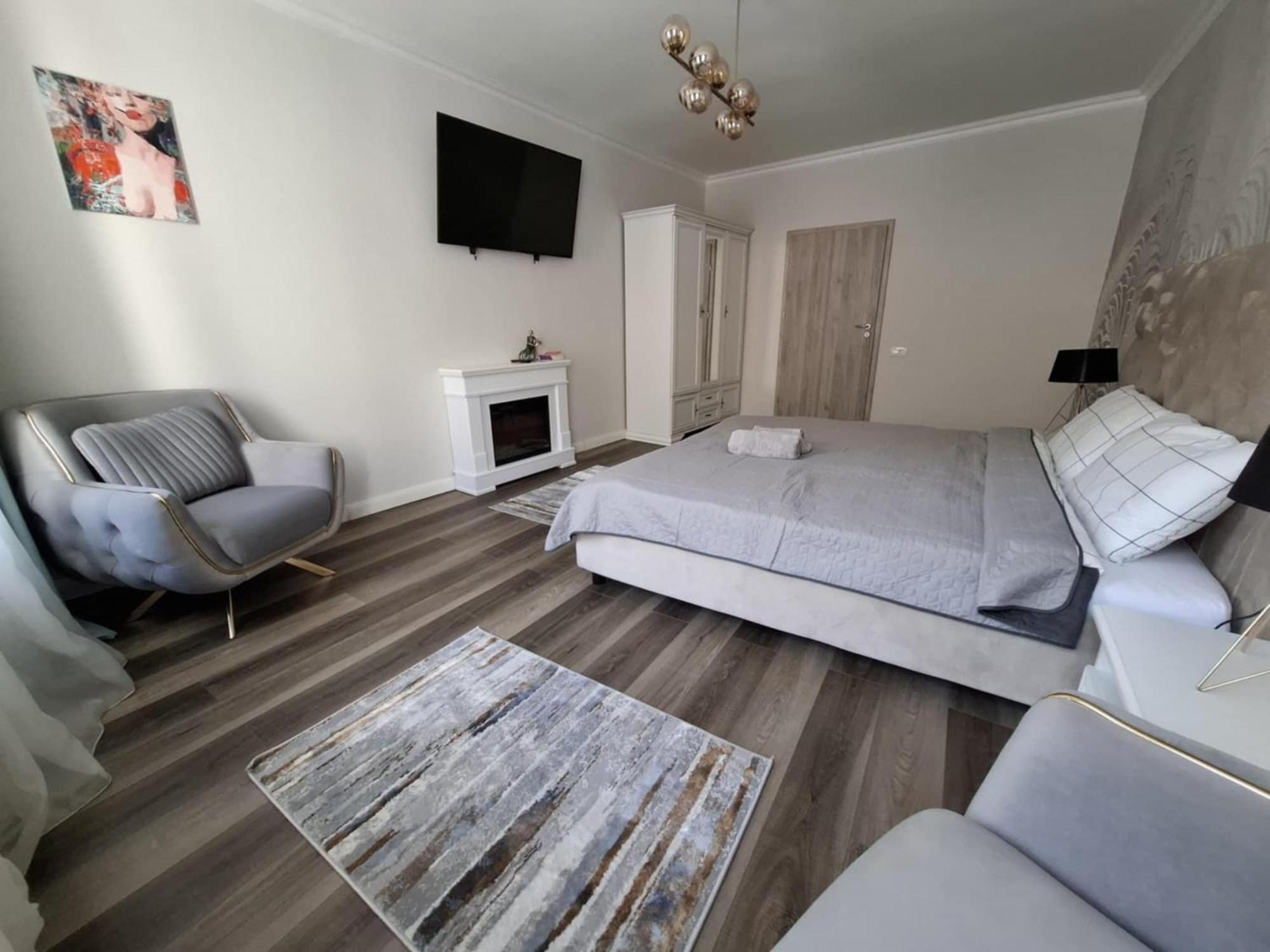 Alpine Sunrise Residence - Brasov Old Center エクステリア 写真